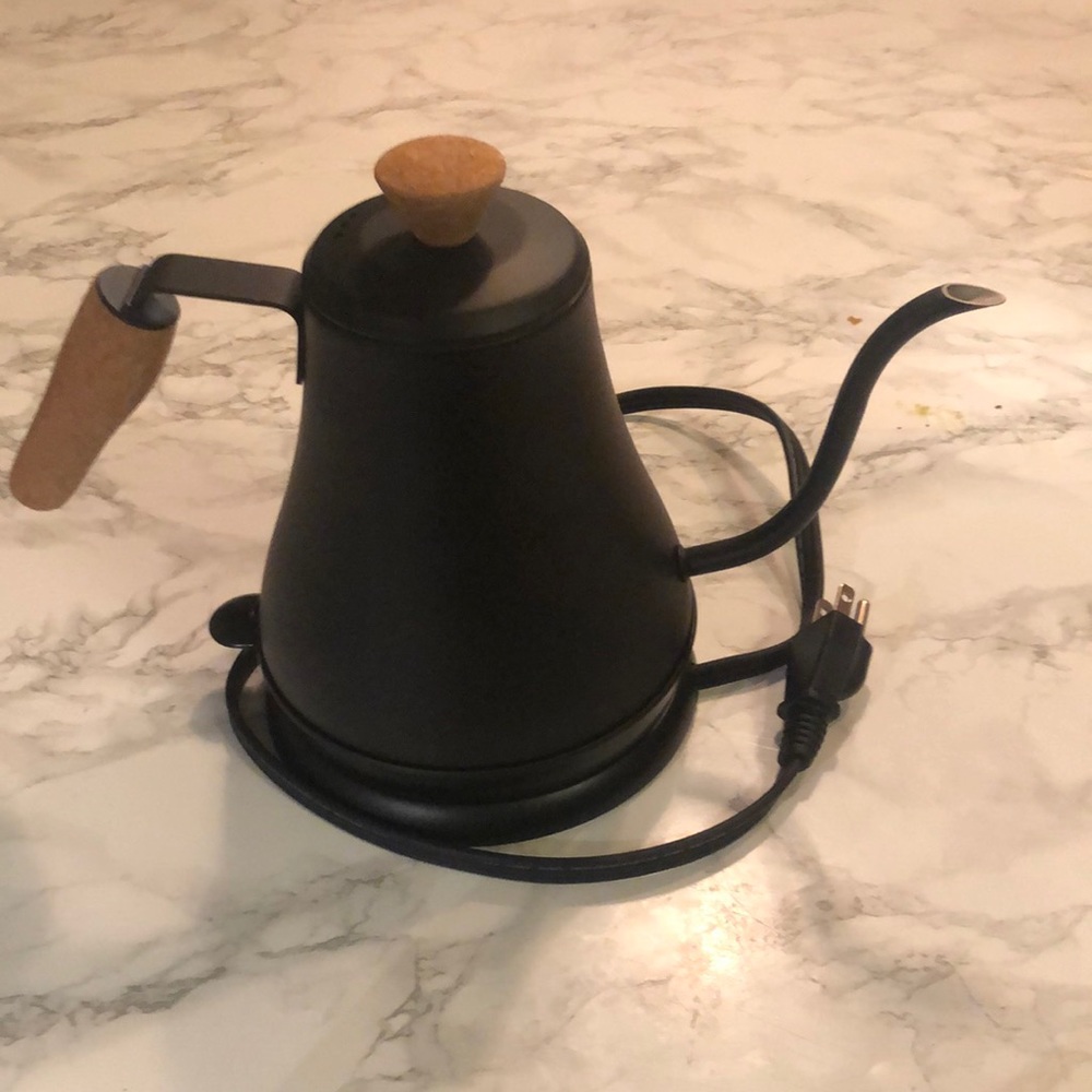 NWOT Bodum Melior electric tea kettle